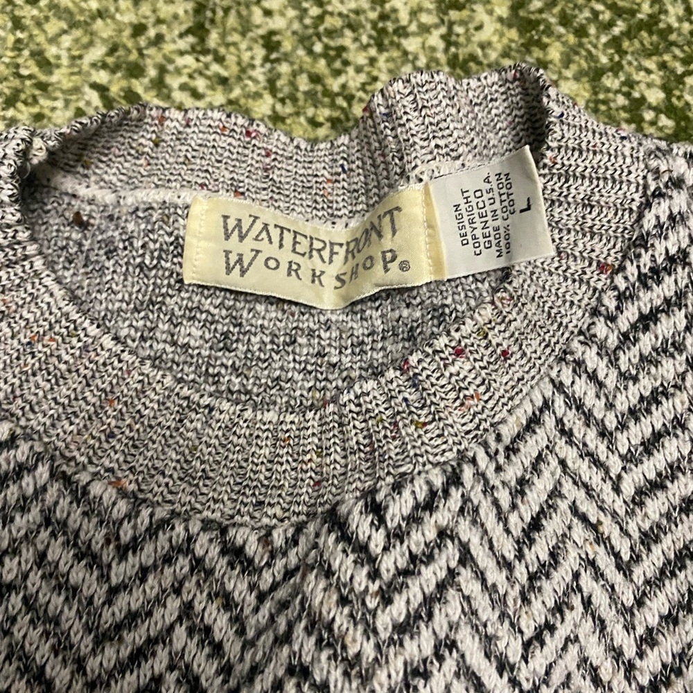 LINES sweater - Picture 2 of 4
